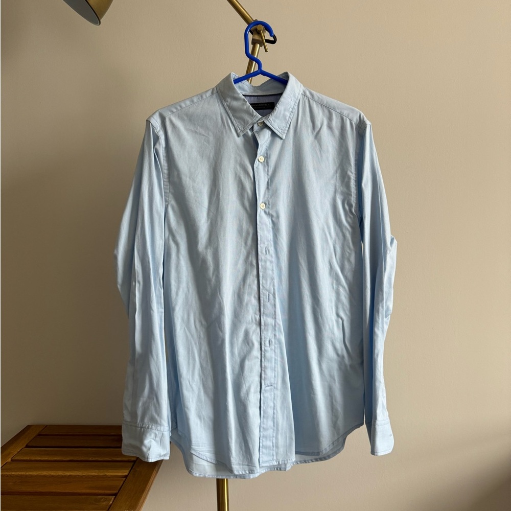 BANANA REPUBLIC - Light Blue Slim Fit - Men’s Small